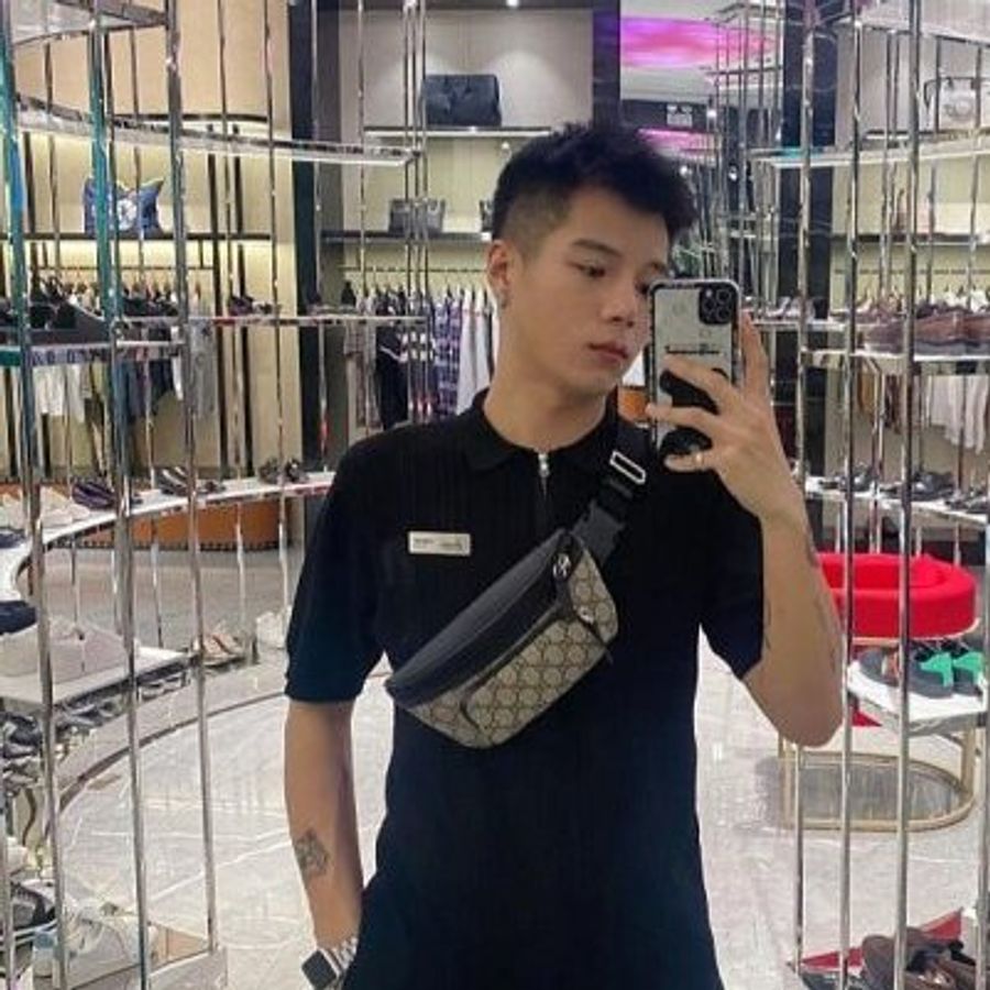 💎Han's house精品服飾💎GUCCI 古馳 GG Supreme 塗層帆布 皮革 小款 腰包 義大利製-5