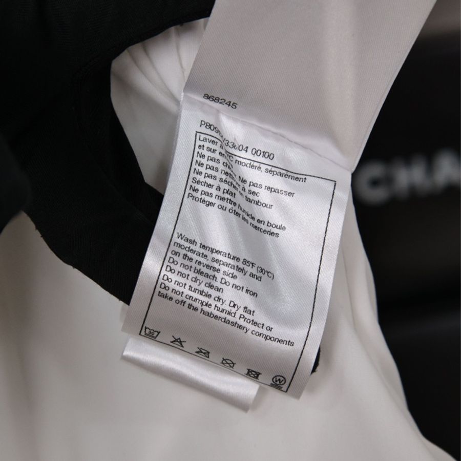 Chanel 26C邮轮系列白色钻扣连体泳衣-18