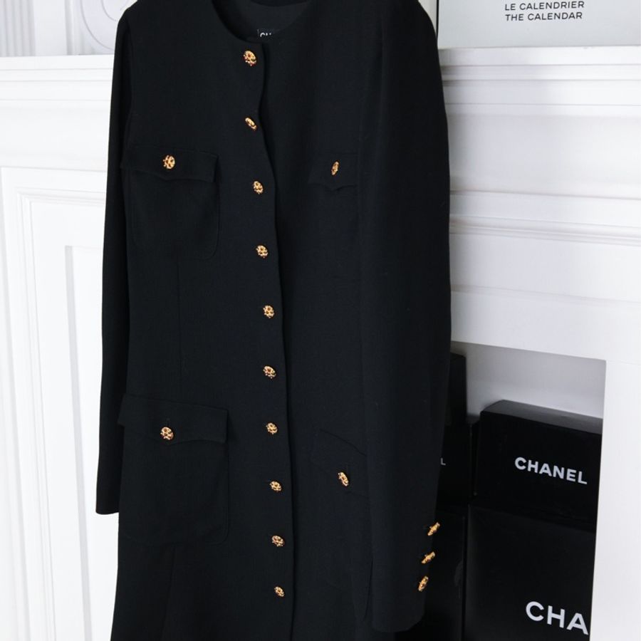 Chanel 96年黑色琉璃扣四口袋长款连衣裙外套-3