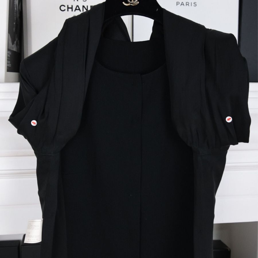 Chanel 96年黑色琉璃扣四口袋长款连衣裙外套-36