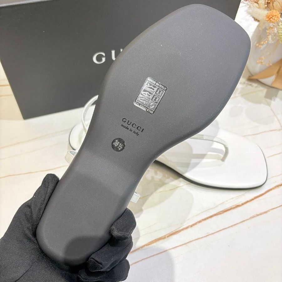 GUCCI 雙G long 白色漆皮平底涼鞋-6
