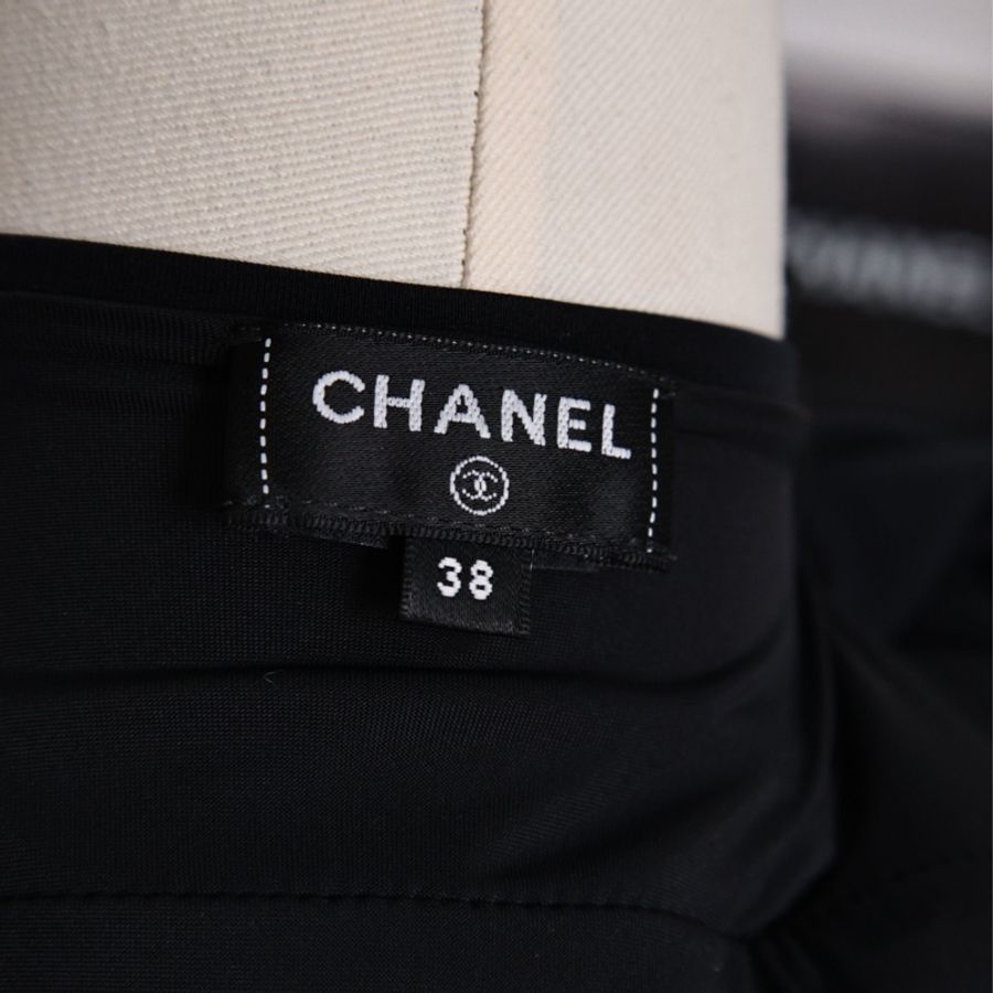 Chanel 26C邮轮系列黑色钻扣连体泳衣-15