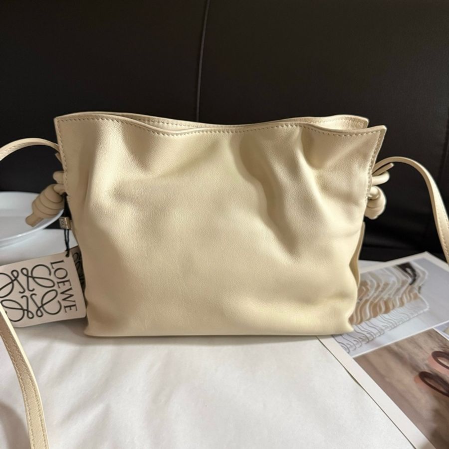 LOEWE羅意威 Flamenco福袋單肩包斜挎包手拿包 米白色-2