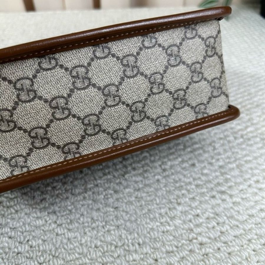 Gucci古馳復古棕色老花拼焦糖色郵差包-7