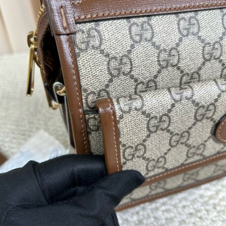 Gucci古馳復古棕色老花拼焦糖色郵差包-12