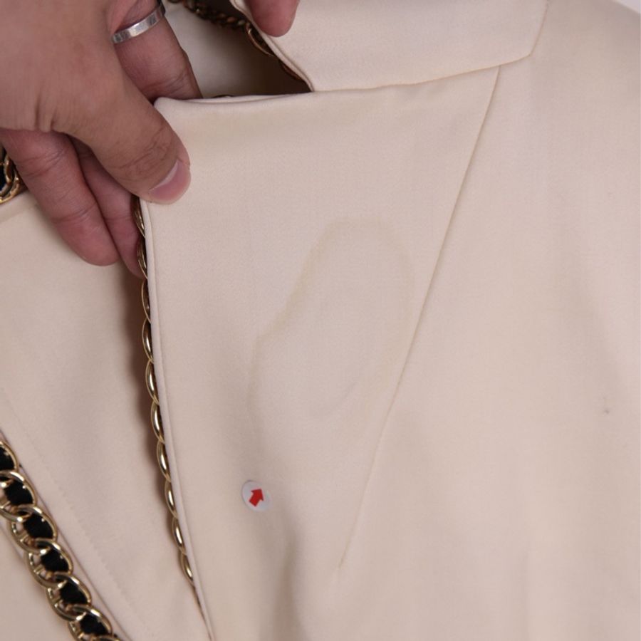 Moschino 米白金扣皮穿链滚边两口袋西装外套-34
