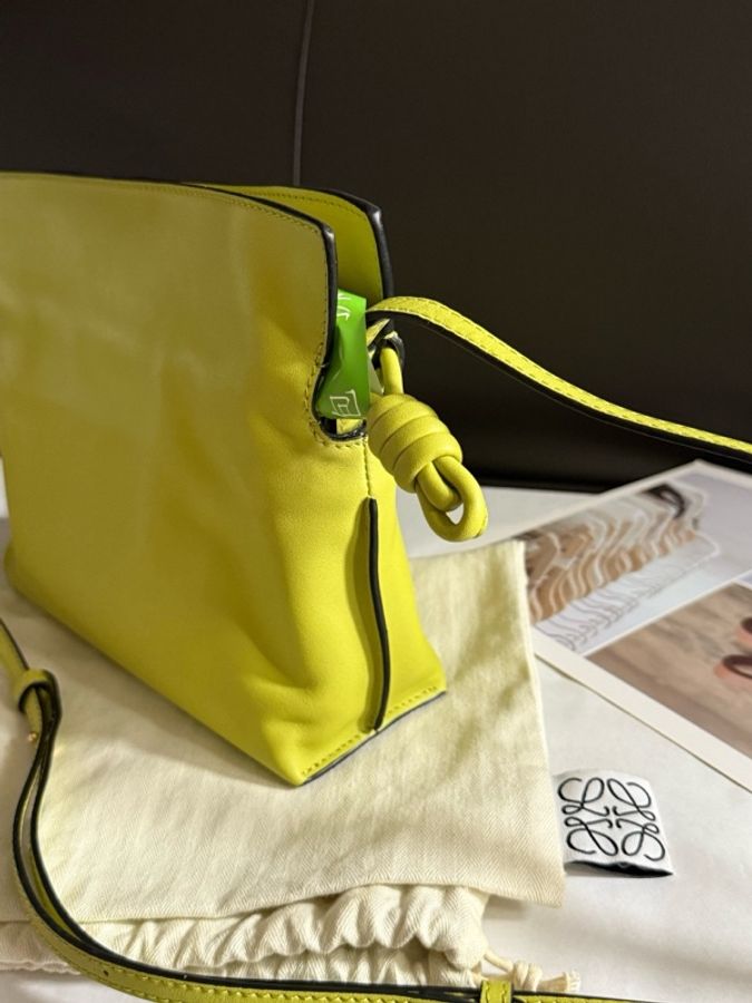 99新 LOEWE羅意威  檸檬黃Flamenco 福袋手拿單肩斜挎包 有肩帶可以拆卸-2