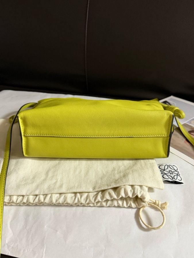 99新 LOEWE羅意威  檸檬黃Flamenco 福袋手拿單肩斜挎包 有肩帶可以拆卸-4