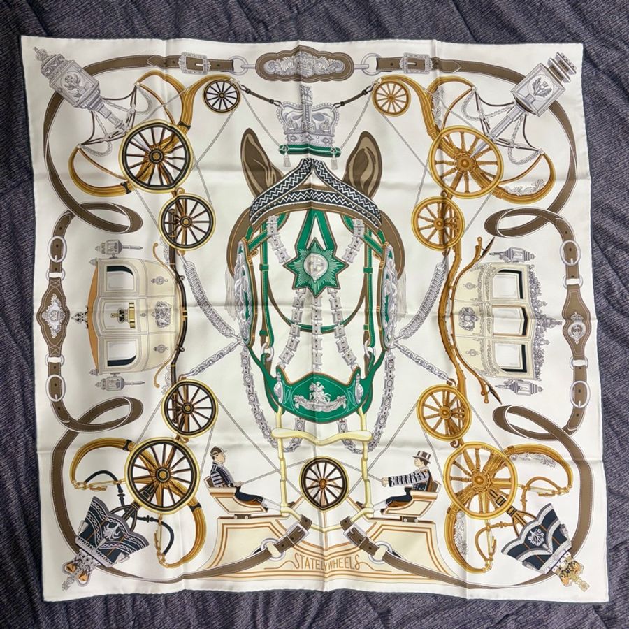 Hermès 90 絲巾 尊貴之輪《Stately Wheels》-1