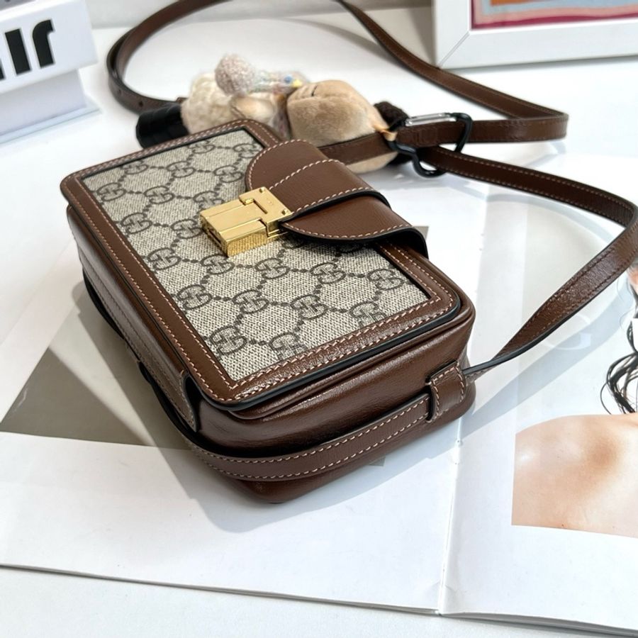 古馳/Gucci 金扣老花盒子斜挎包 底長18-3