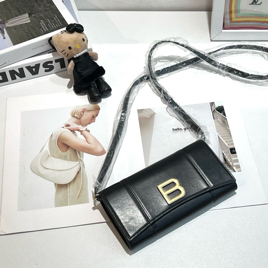 Balenciaga/巴黎世家 黑金沙漏woc 底長19.5。-1