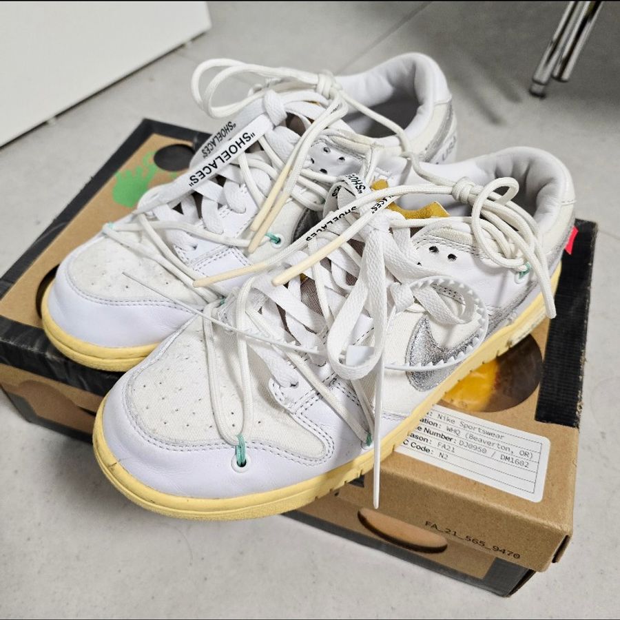 OFF-WHITE x NIKE Dunk Low聯名款球鞋-0