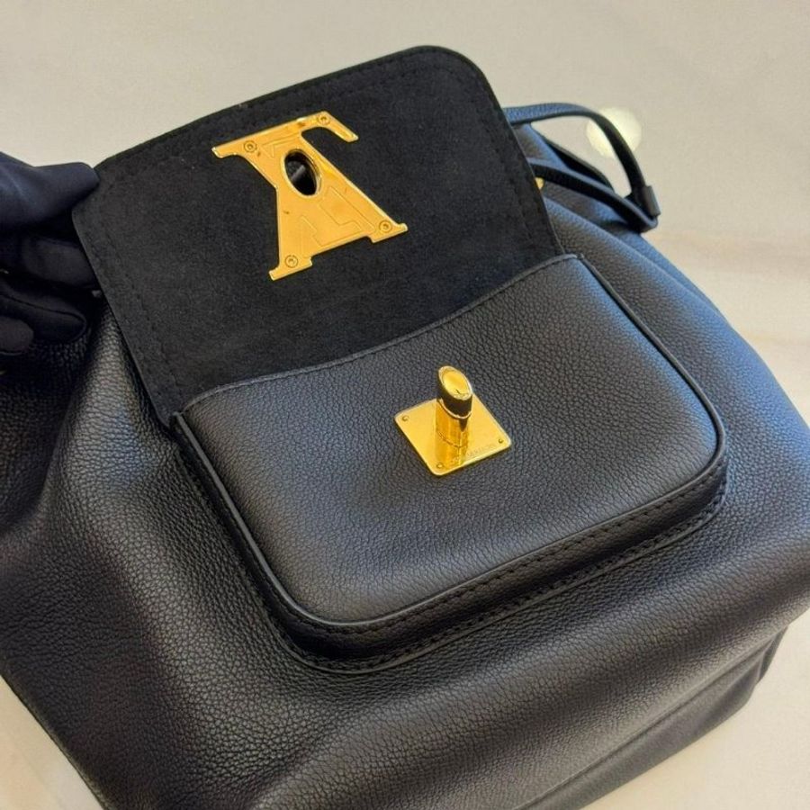 LV M57687 LOCKME BUCKET BAG 黑色水桶包-6