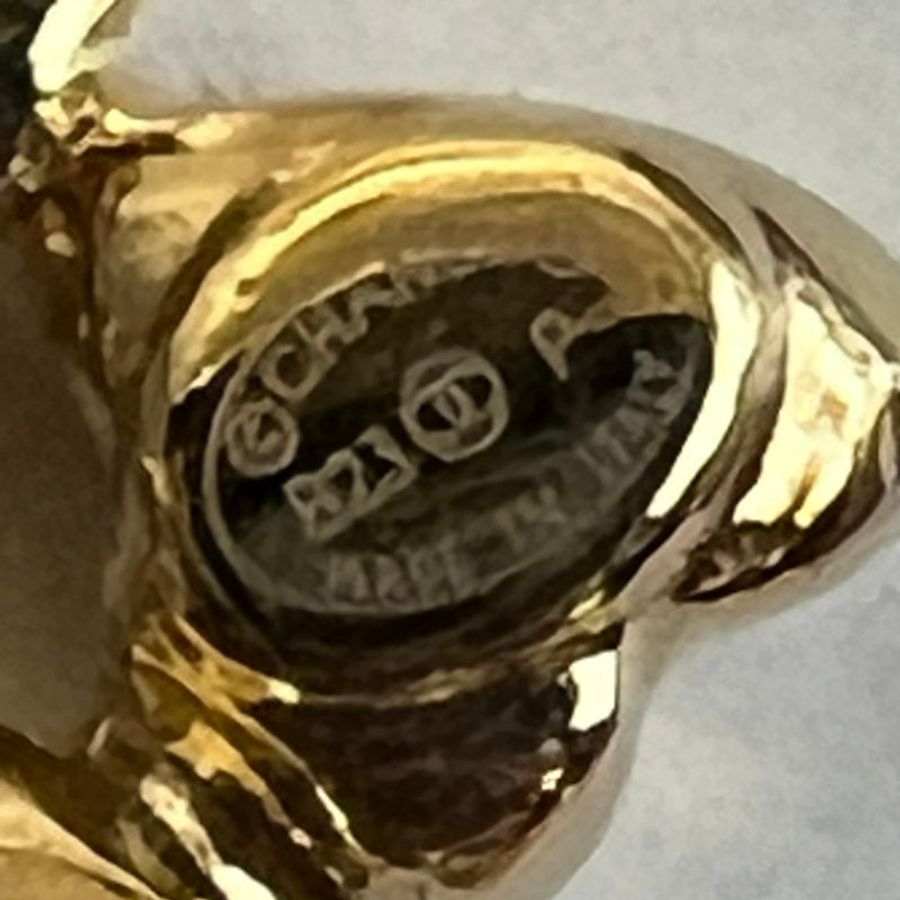 ::CHANEL:: ABA271 金色水鑽字母 愛心綴飾貼耳 耳環-5