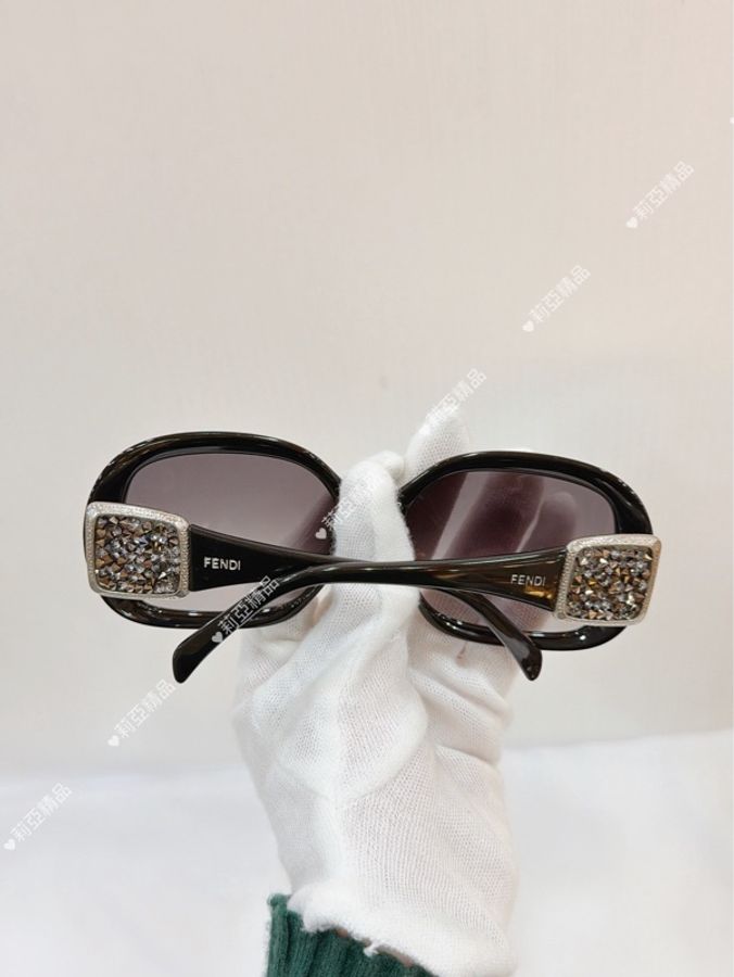 莉亞精品♡ Fendi 方鑽墨鏡 二手美品-8