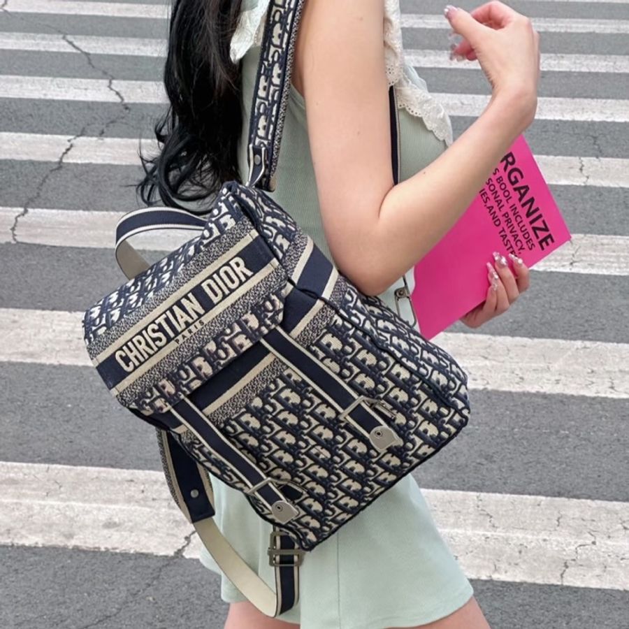 莉亞精品♡ Dior 老花後背包 二手美包-1