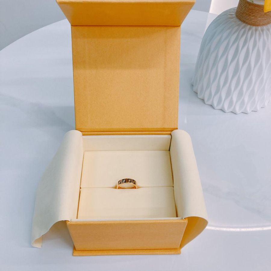 MS0751 Fendi 芬迪 經典老花紋 介指 54圈/中號 黑金色 Forever Fendi Ring Size M Black x GHW-6