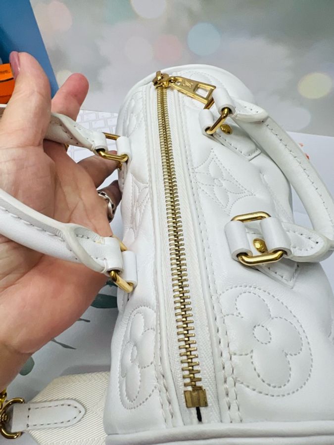 lv白雪公主壓紋包-17