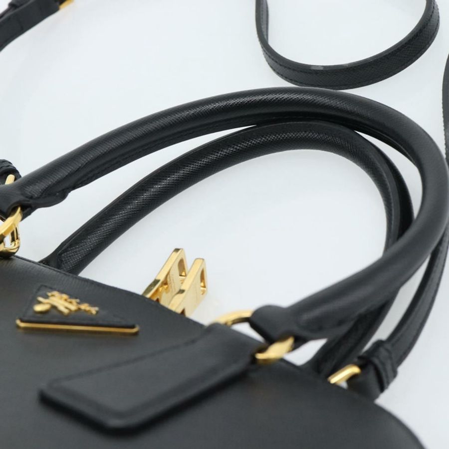 【日本直送】PRADA 手提包 Saffiano 皮革 2way 黑色金色 Auth 185952SAM-13