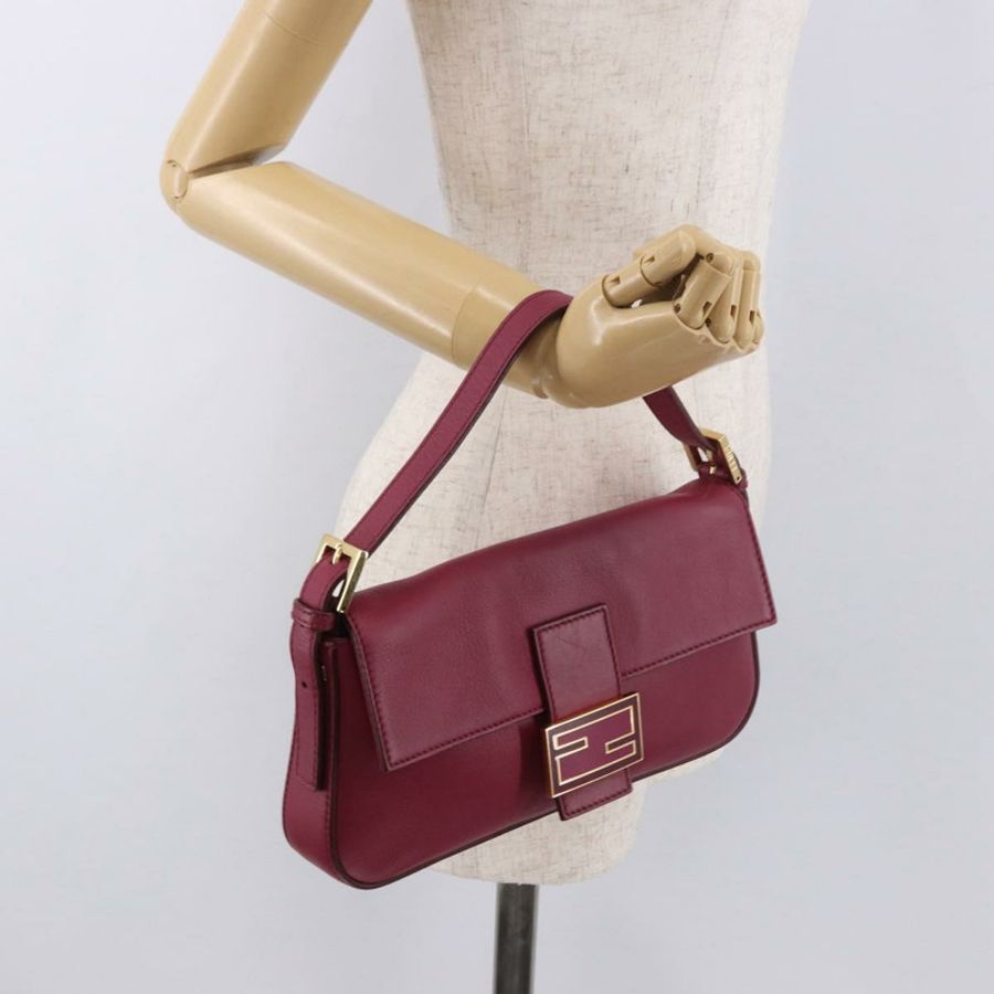 【日本直送】FENDI Mamma Baguette 單肩包，象牙/金色皮革，正品編號 185734SAM-27