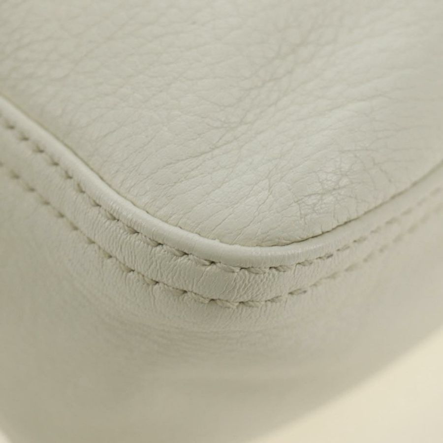 【日本直送】FENDI Mamma Baguette 單肩包 皮革 白色 銀色 正品 yk20508SAM-15