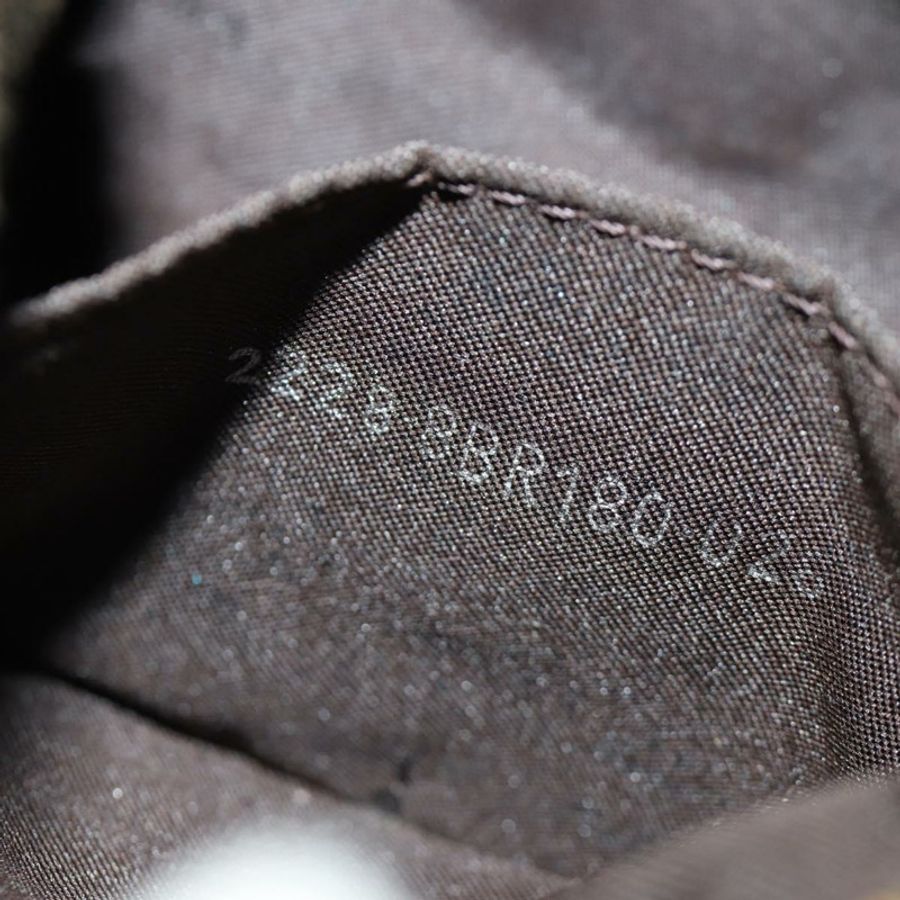 【日本直送】FENDI Zucca帆布Mamma Baguette迷你肩背包 黑色棕色 正品 yk20529SAM-10