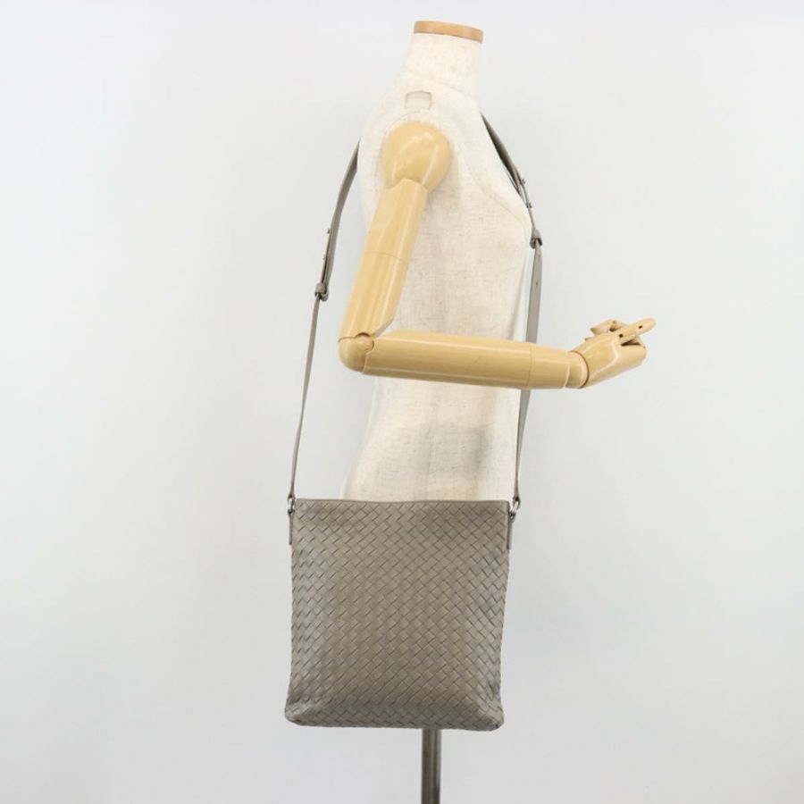 【日本直送】BOTTEGA VENETA INTRECCIATO 單肩包 皮革 灰色 銀色 正品 mr2576A-20