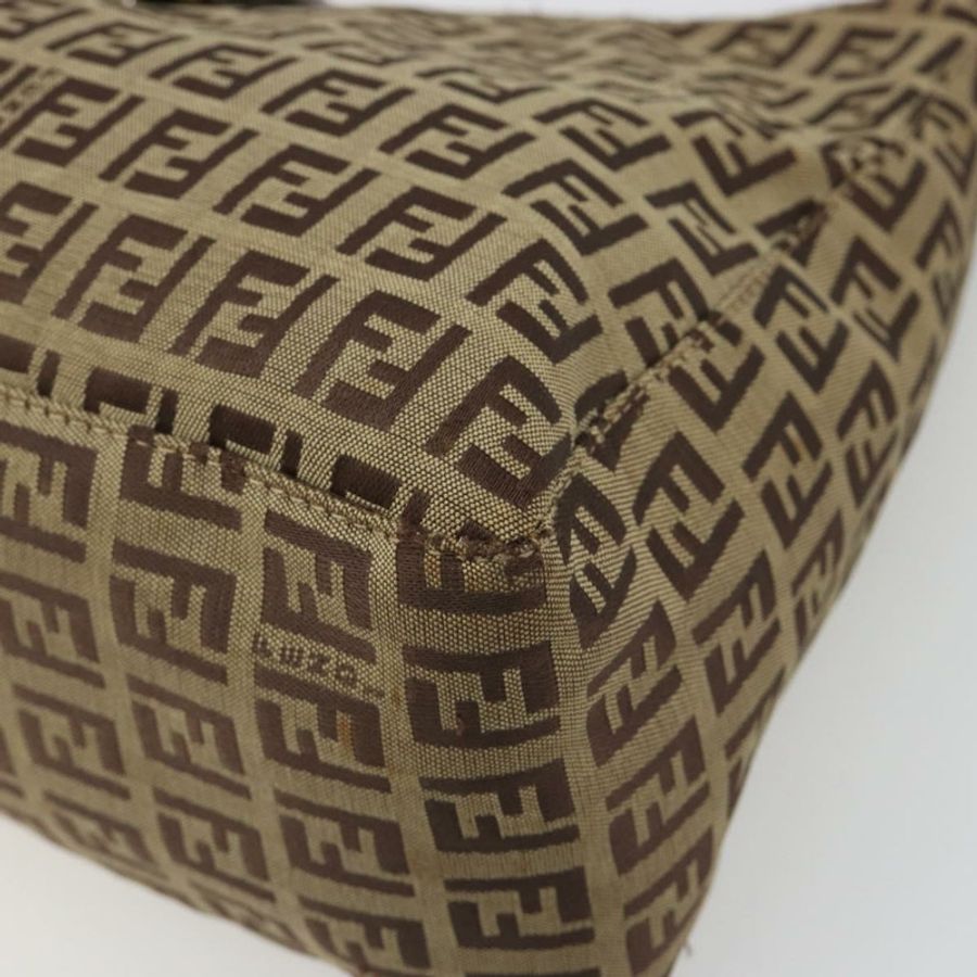【日本直送】FENDI Zucchino帆布Mamma Baguette單肩包 米色 銀色 正品 mr2597A-13