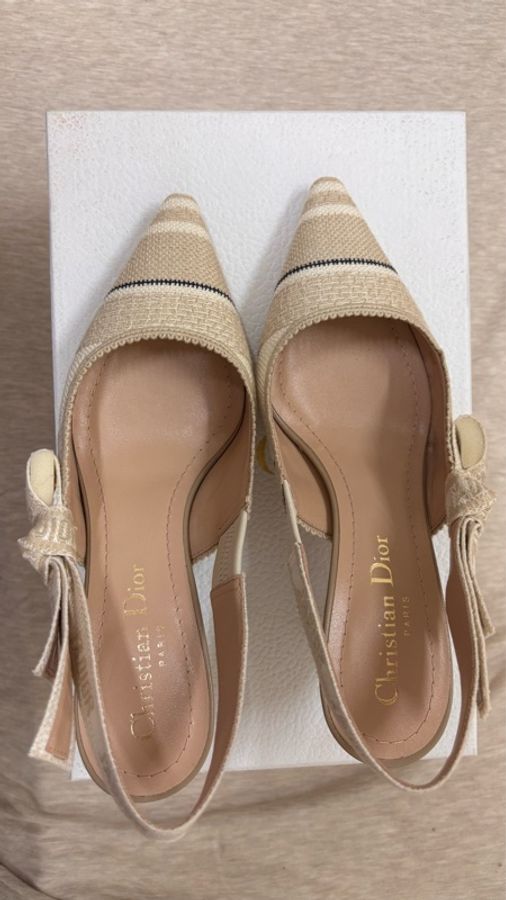 Dior J’Adior 低跟鞋 歐碼34號-0