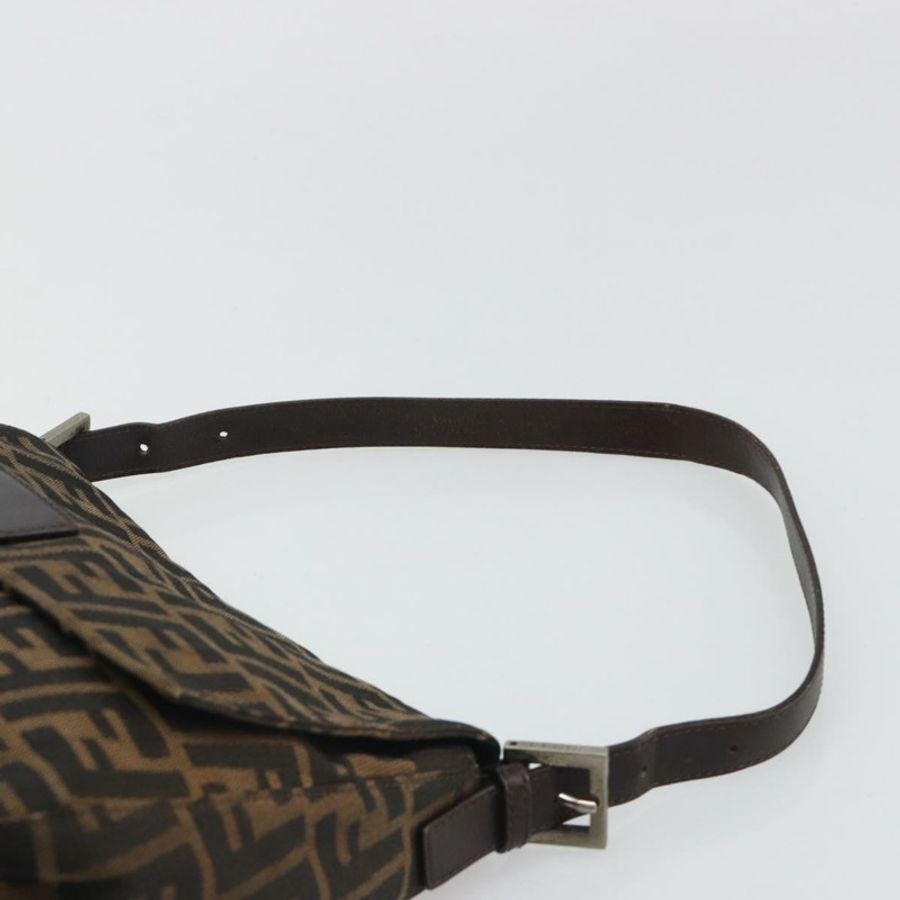 【日本直送】FENDI Zucca帆布Mamma Baguette單肩包 黑色 銀色 棕色 正品 187420V-7