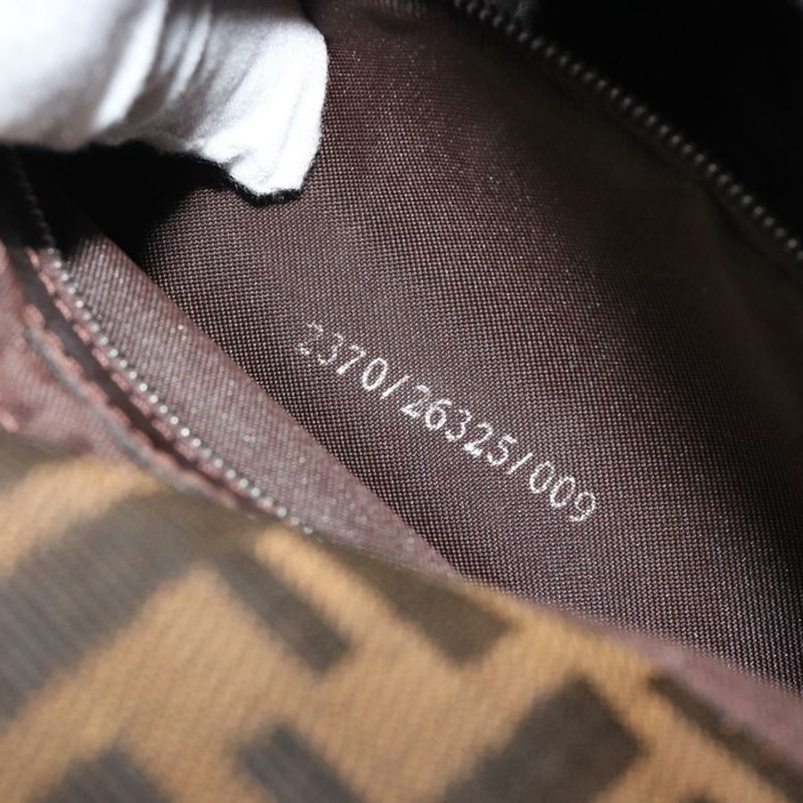 【日本直送】FENDI Zucca帆布Mamma Baguette單肩包 黑色 銀色 棕色 正品 187420V-11