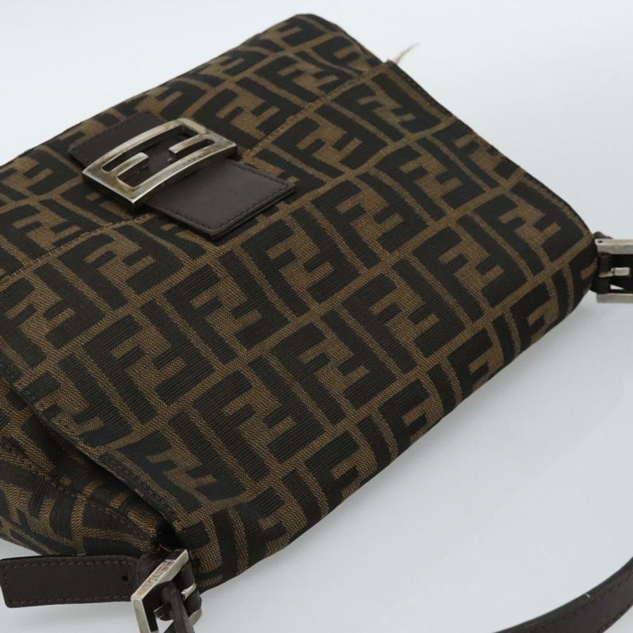 【日本直送】FENDI Zucca帆布Mamma Baguette單肩包 黑色 銀色 棕色 正品 186462V-5