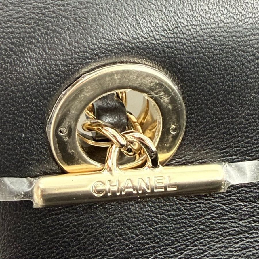 CHANEL - 黑色羊皮金釦Trendycc手提側背包A92236-24