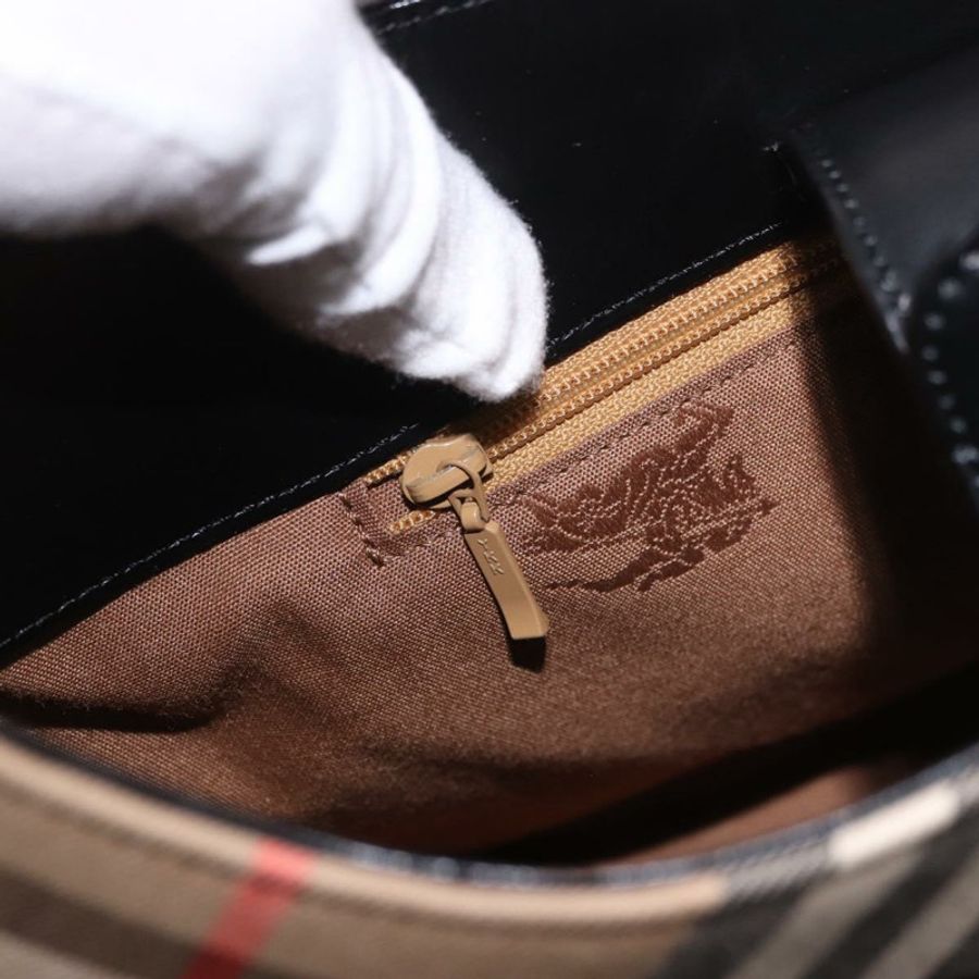 【日本直送】Burberrys帆布米色銀色新星格紋單肩包 Auth am11979V-18
