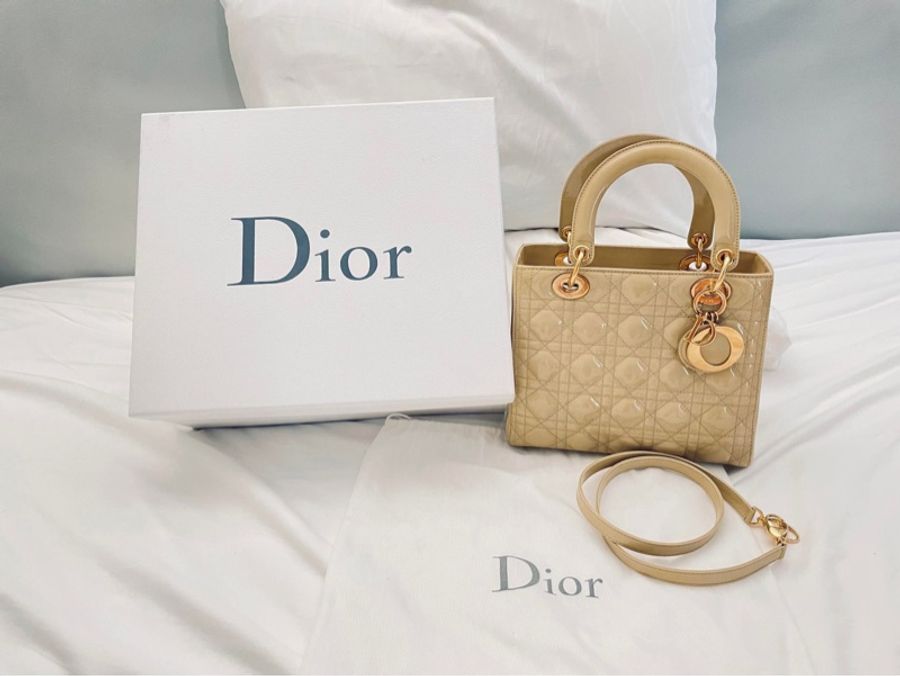 黛妃包Lady Dior 小款漆皮藤格紋手提肩背包 米色-0