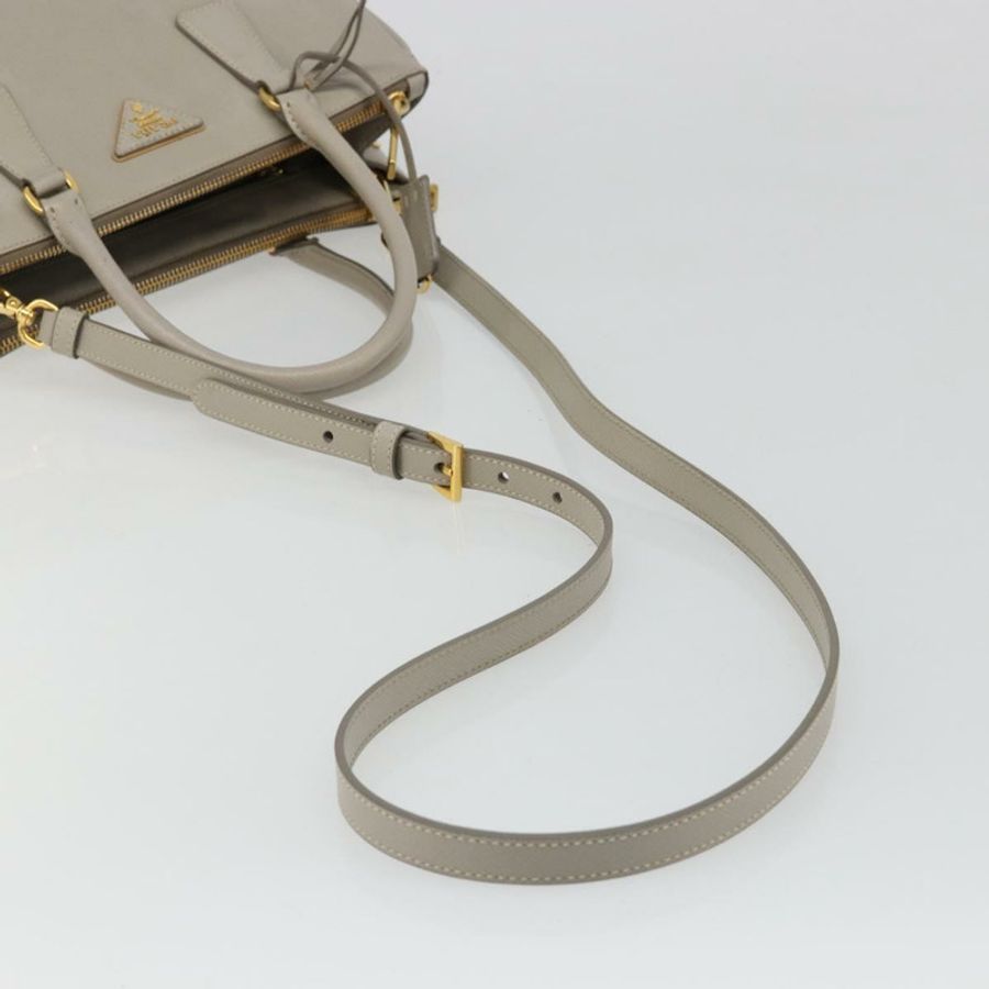 【日本直送】PRADA 手提包 Saffiano 皮革 2way Gray Gold Auth 187034A-7