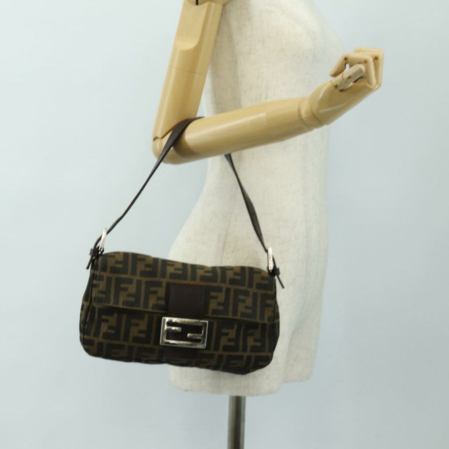 【日本直送】FENDI Zucca帆布Mamma Baguette單肩包 黑色棕色 正品 188763SAM-25