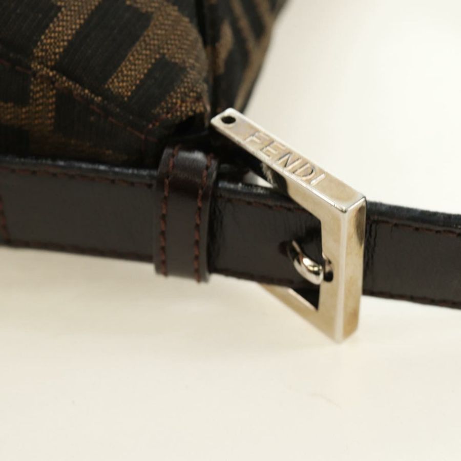 【日本直送】FENDI Zucca帆布Mamma Baguette單肩包 黑色棕色 正品 186463V-7