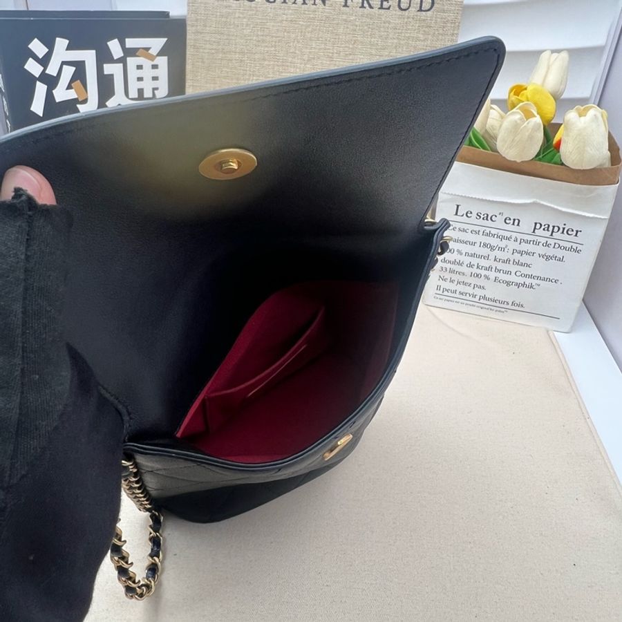 CHANEL黑色21s滾邊嬉皮hobo竪版郵差包-4