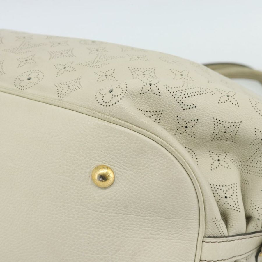 【日本直送】路易威登 (LOUIS VUITTON) 鏤空 Mahina XL 手提包，米色皮革，貨號 M93978，LV 正品 am11926V-14