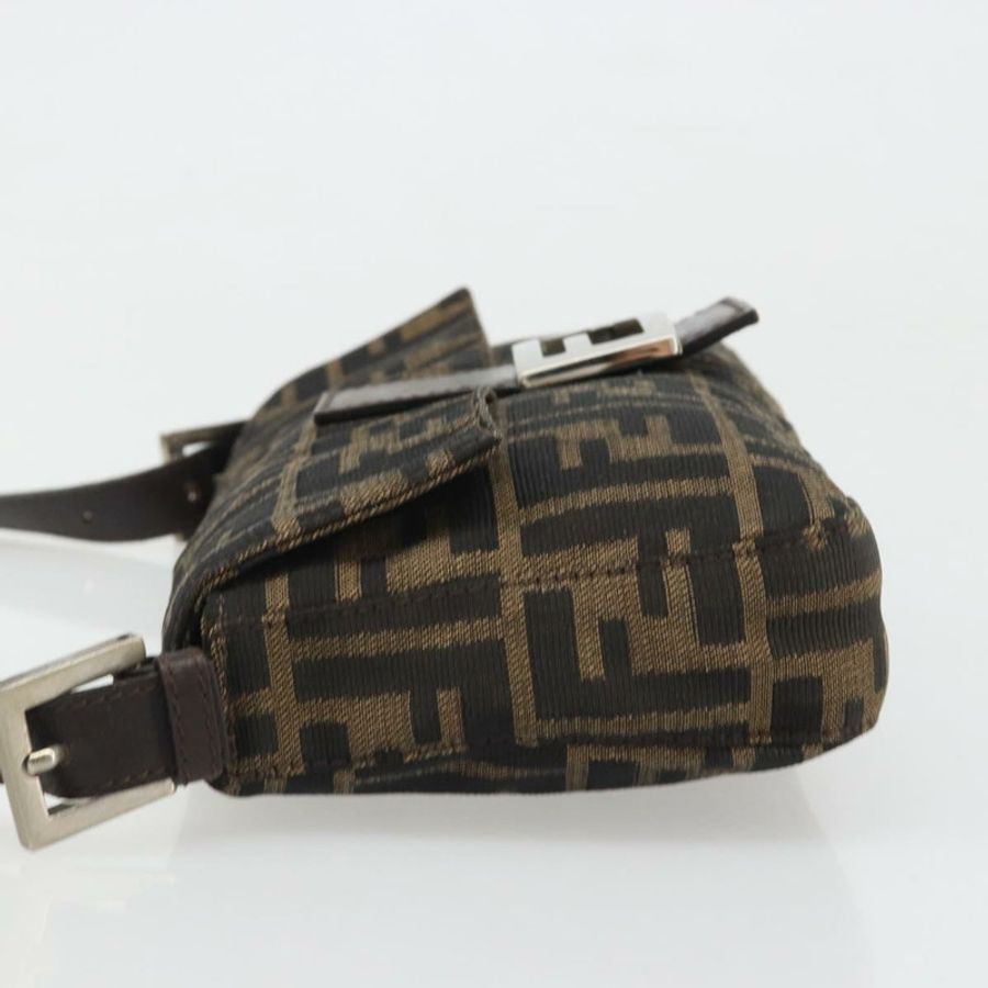 【日本直送】FENDI Zucca帆布Mamma Baguette單肩包 黑色 棕色 銀色 正品 am11936V-3