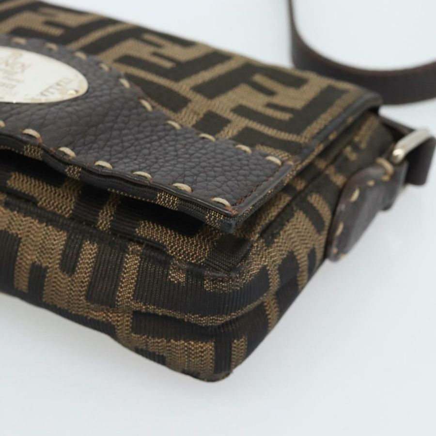 【日本直送】FENDI Zucca帆布單肩包 黑色 棕色 銀色 正品 ka4951A-8