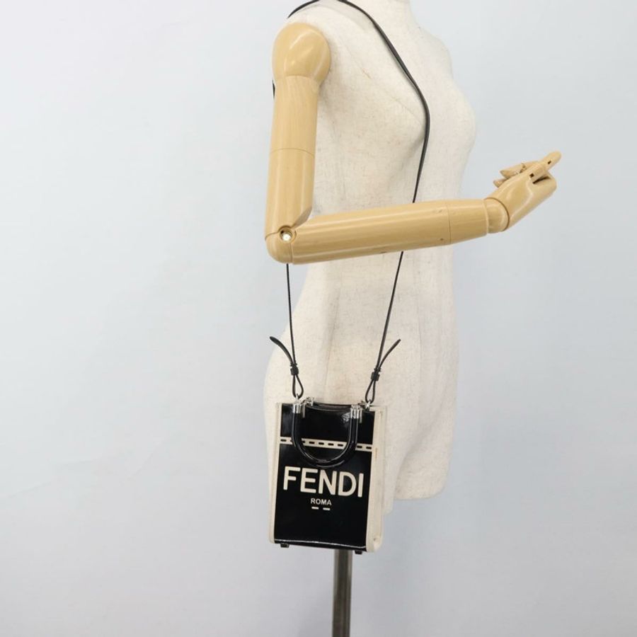 【日本直送】FENDI 手提包 漆皮 兩用 黑色 銀色 正品 ka4919M-22