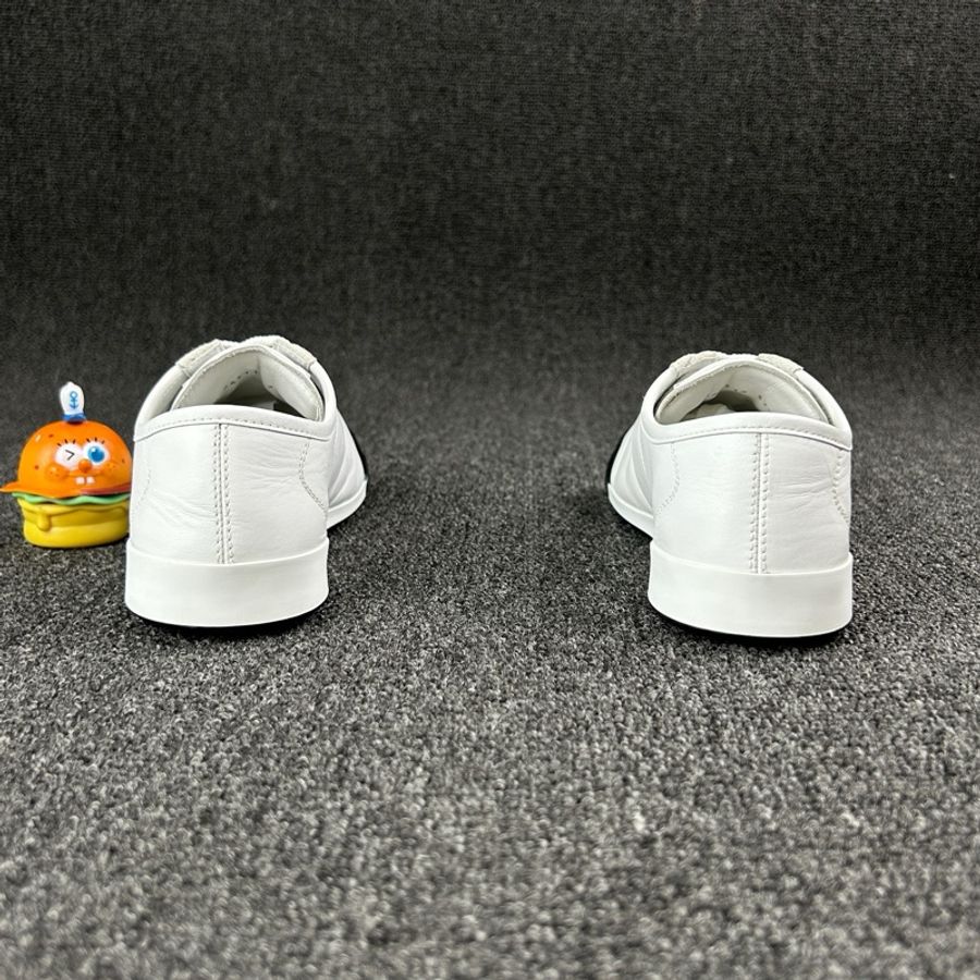 Chanel香奈兒24S黑白餅乾鞋 尺碼：37-3