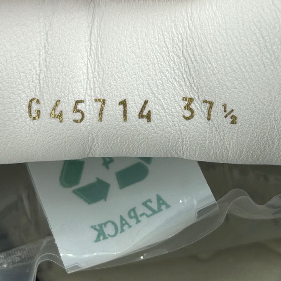 Chanel香奈兒24S黑白餅乾鞋 尺碼：37-4