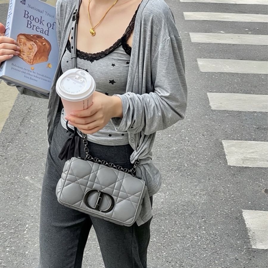 🩶Dior Caro 25cm 中號高級灰・全配近新釋出✨-0