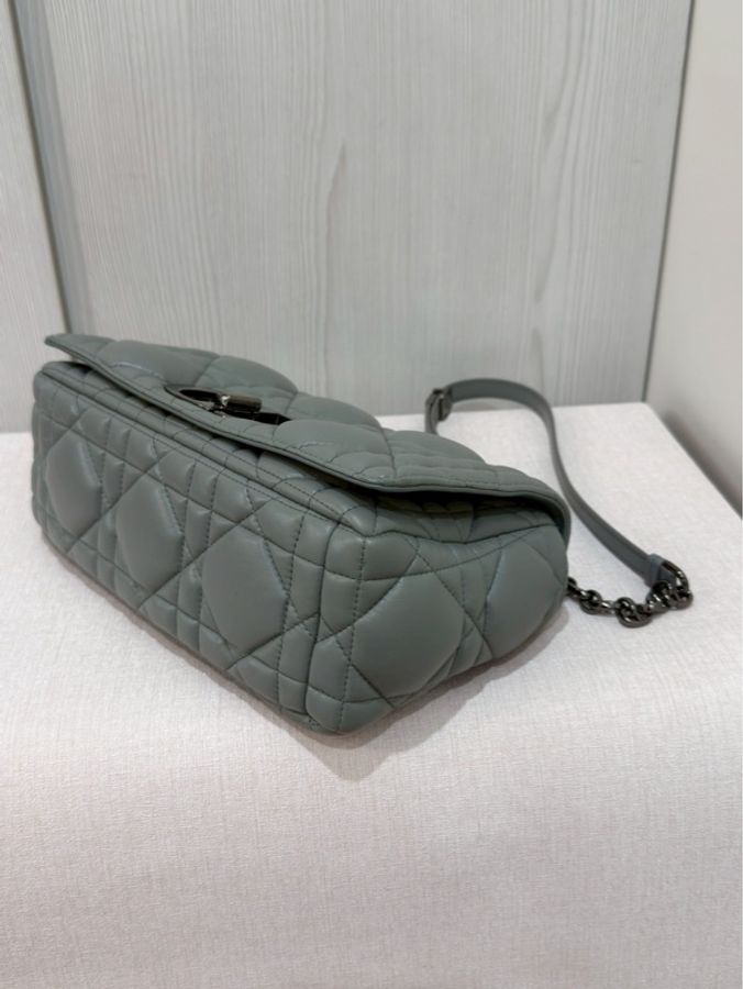 🩶Dior Caro 25cm 中號高級灰・全配近新釋出✨-11