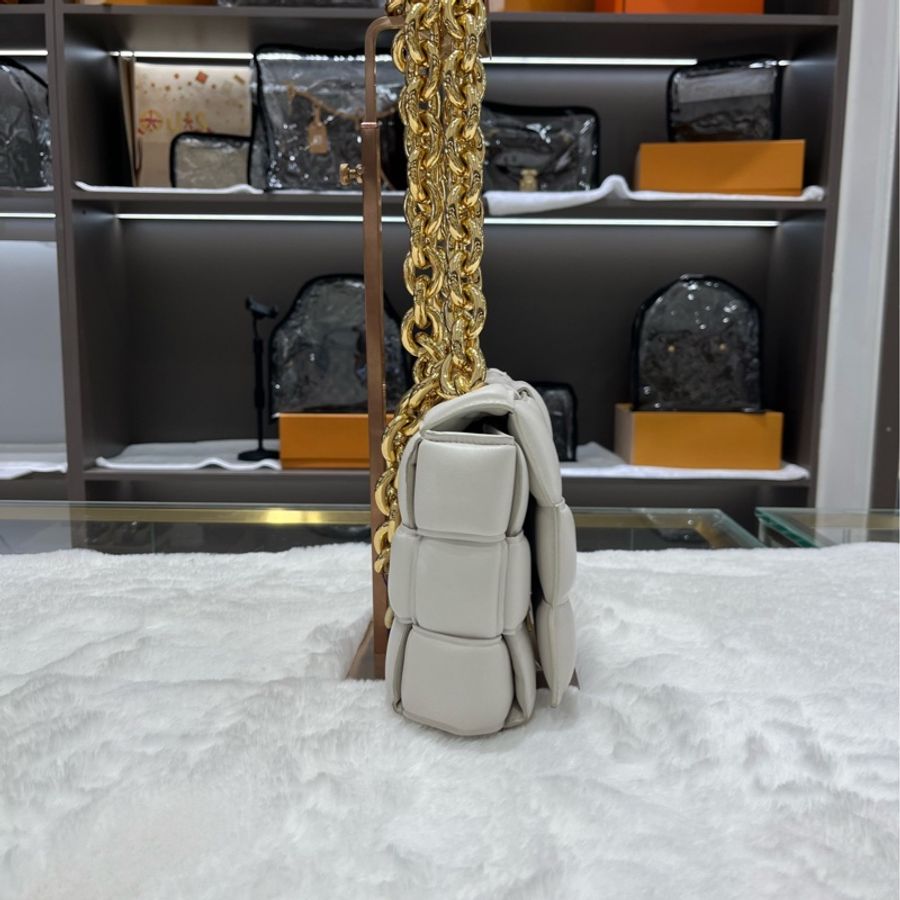 葆蝶家/Bottega Veneta  631421VBWZ09143    加襯Intreccio編織皮革斜挎包-3