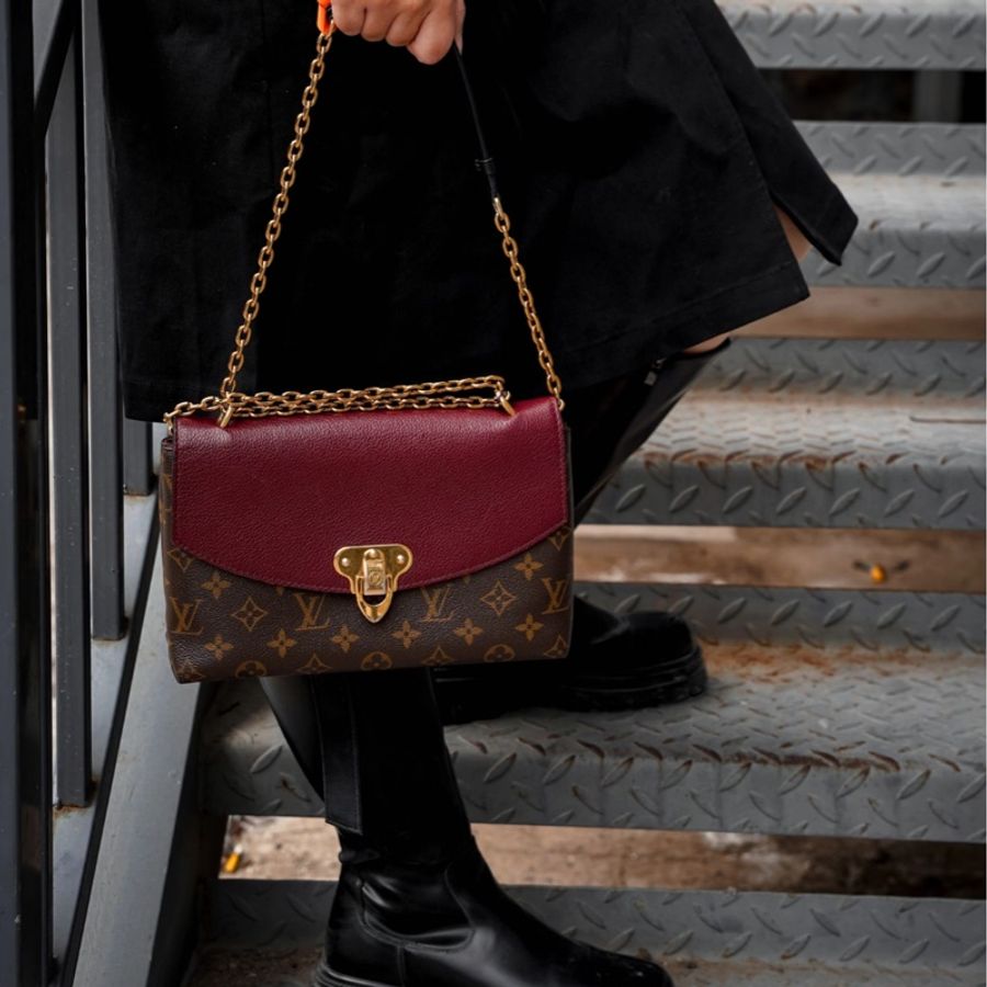 Louis Vuitton 路易威登👑 Pallas chain傳奇信封鏈條包✉️ 酒紅色軟牛皮拼老花💕 98新閒置✨ 尺寸25*16*7-0