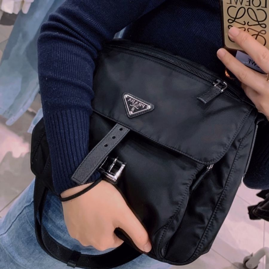 🌷PRADA 中性側背包｜經典花紋✦fufu style 精品✦ 氣質款｜側背包.斜背包-4